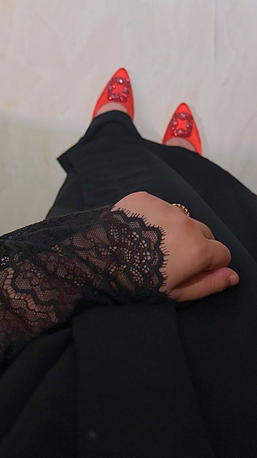 Sleeves lace abaya