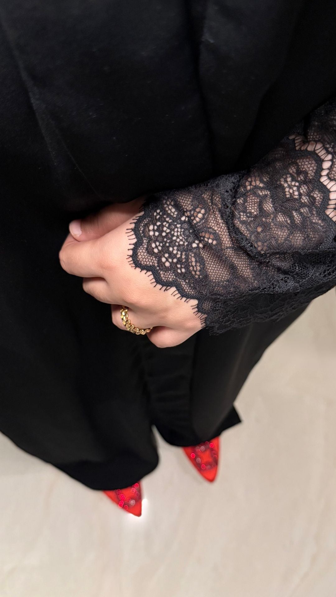Sleeves lace abaya