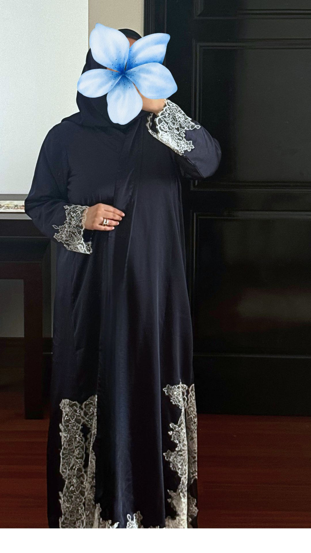 Satin abaya